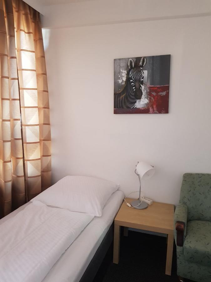 Hotel Wandsbek Hamburg-Harburg Exteriör bild