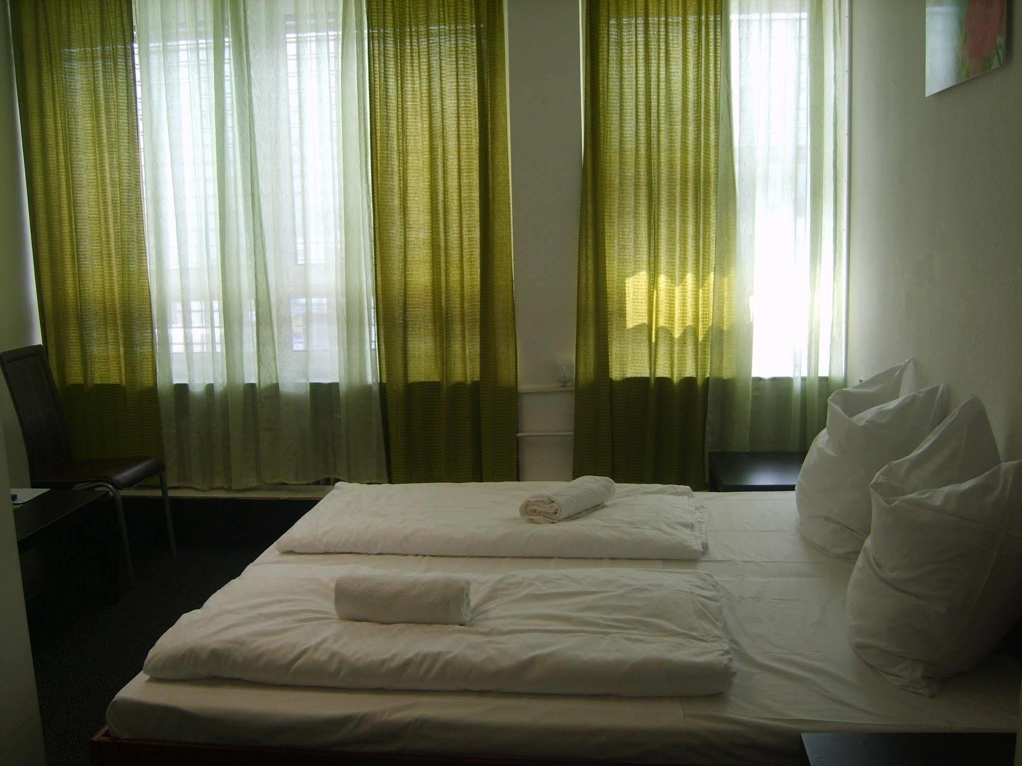 Hotel Wandsbek Hamburg-Harburg Exteriör bild